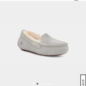 NEW- Ugg ansley women’s slippers grey